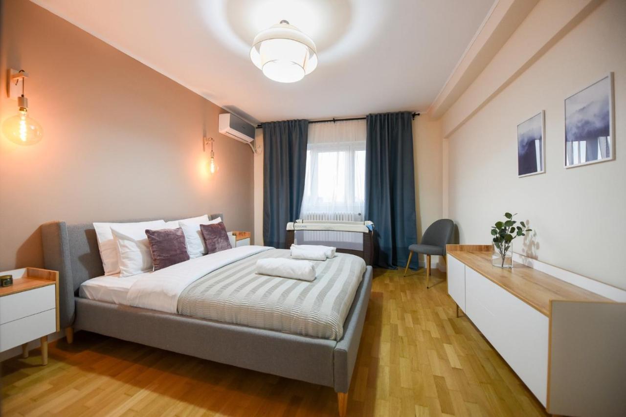 The Dream Apartment - Near Radisson Hotel Бухарест Экстерьер фото