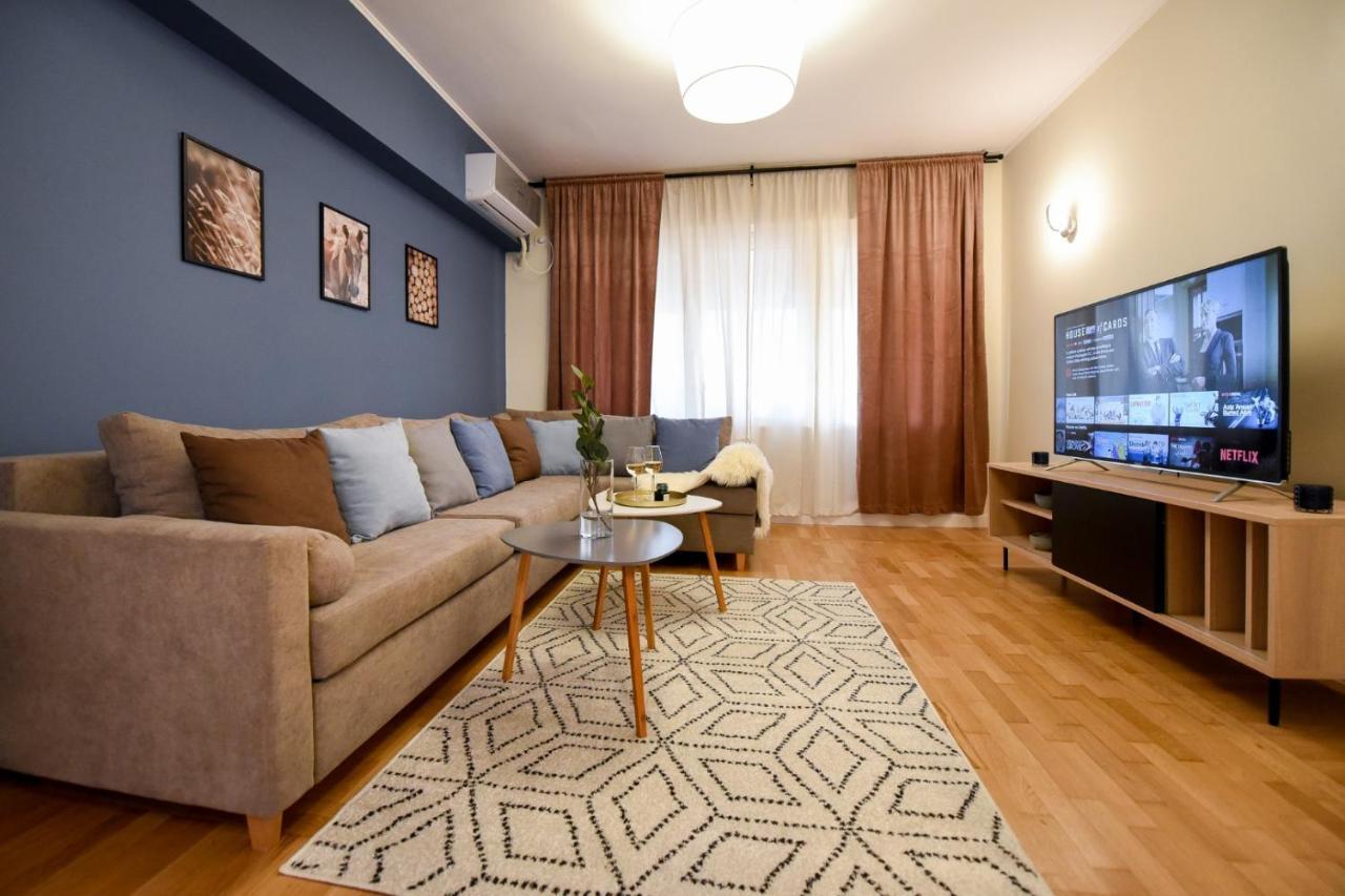 The Dream Apartment - Near Radisson Hotel Бухарест Экстерьер фото